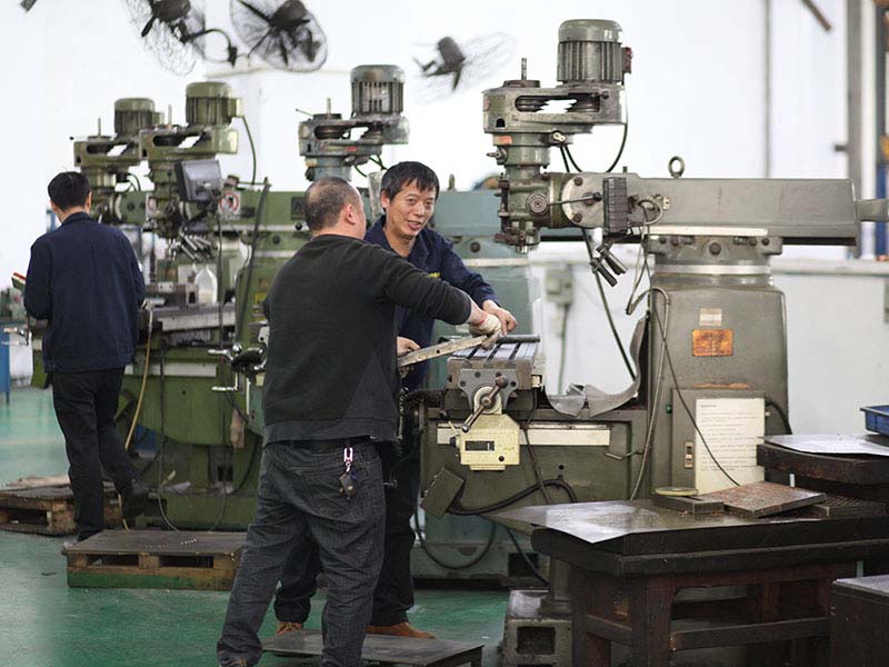 為什麽注塑模具成型會出現頂白？