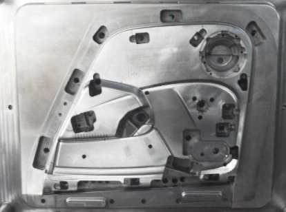 汽車模具廣義上和狹義上的區分_手机AV看片模具