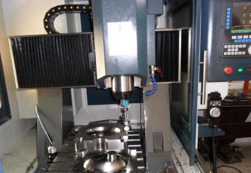 七項措施解決模具加工缺陷_手机AV看片模具